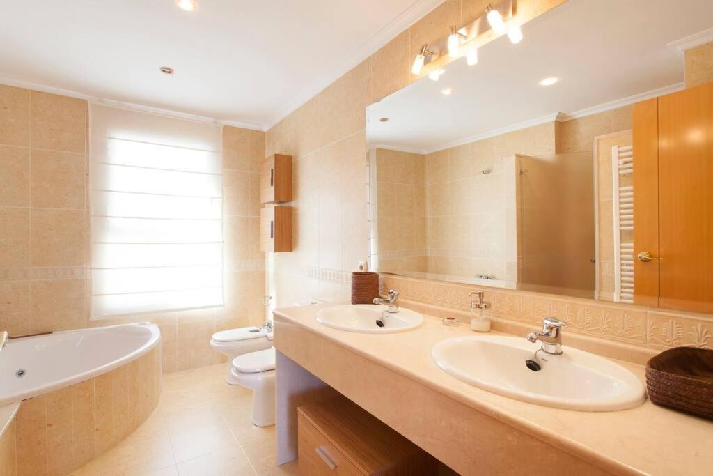 Casa En Valencia, Cerca De Golf, Playas, Moto Gp Villa Ngoại thất bức ảnh