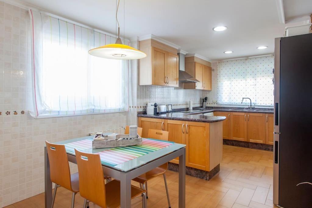 Casa En Valencia, Cerca De Golf, Playas, Moto Gp Villa Ngoại thất bức ảnh